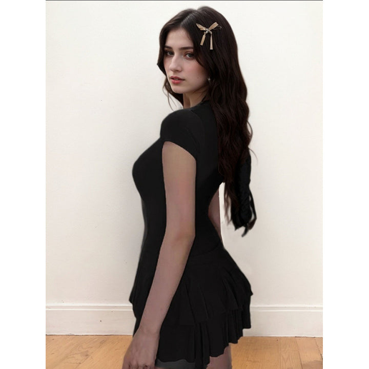 Damen Freizeitkleid mit fließendem Rock und raffinierten Rüschen Skovae