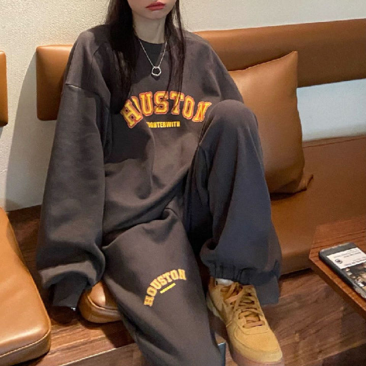 Kvinders komfortable oversized sweatshirt-buks kombination Skovae