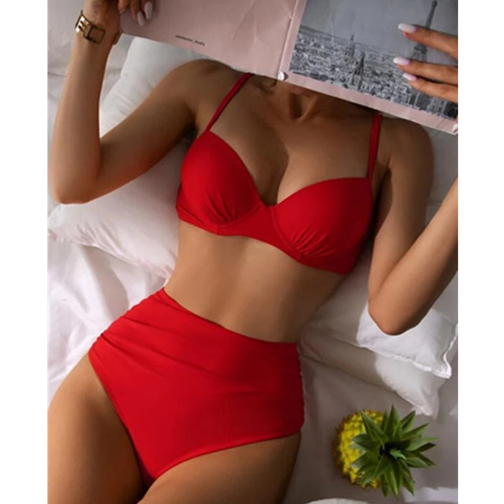 Damer højt liv bikini med elegant V-hals og justerbare stropper Stilla