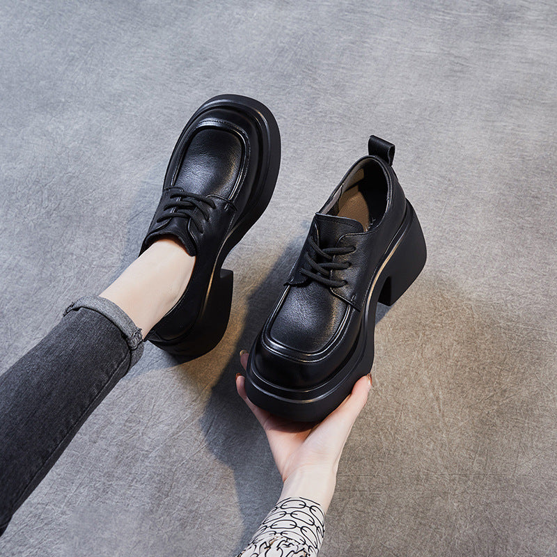 Femme Chunky Platform Oxfords med unikt design Stilla