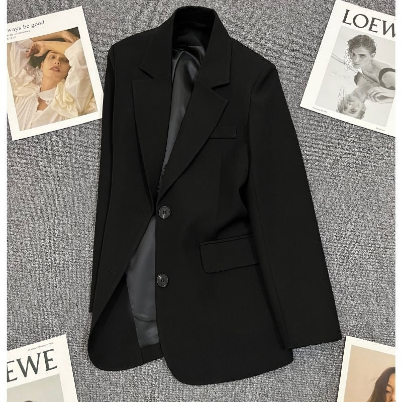 Kvindernes elegante blazer med skræddersyet pasform og kontrasterende knapper Stilla