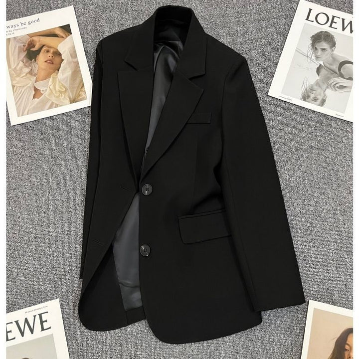 Kvindernes elegante blazer med skræddersyet pasform og kontrasterende knapper Stilla