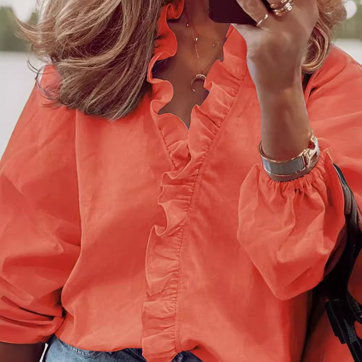 Kvindernes elegante bluse med ruffle detaljer Stilla