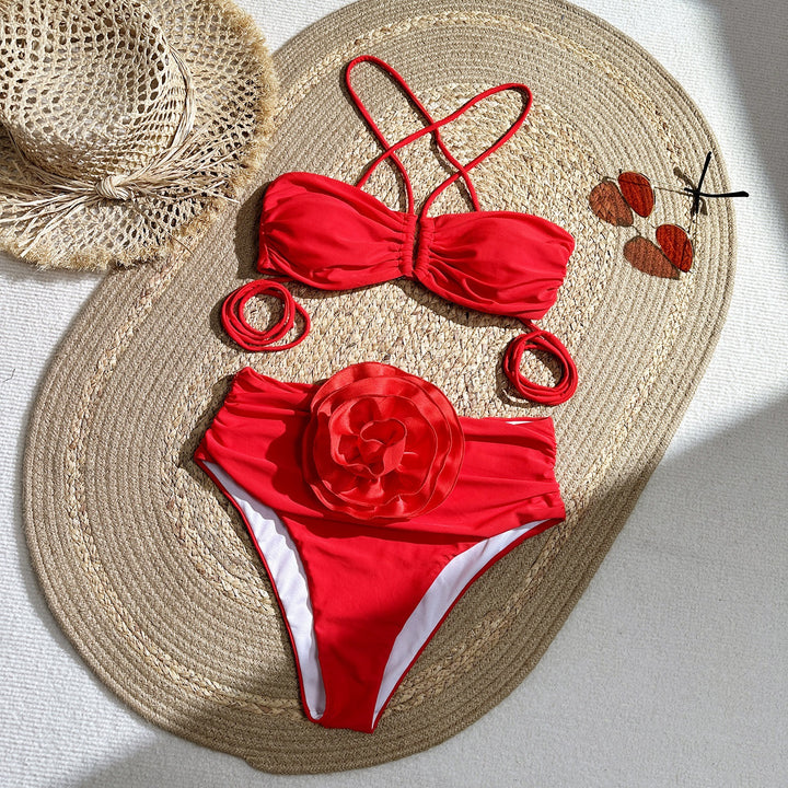 Dame bikini-sæt med højtaljede shorts og raffineret blomstermønster Stilla