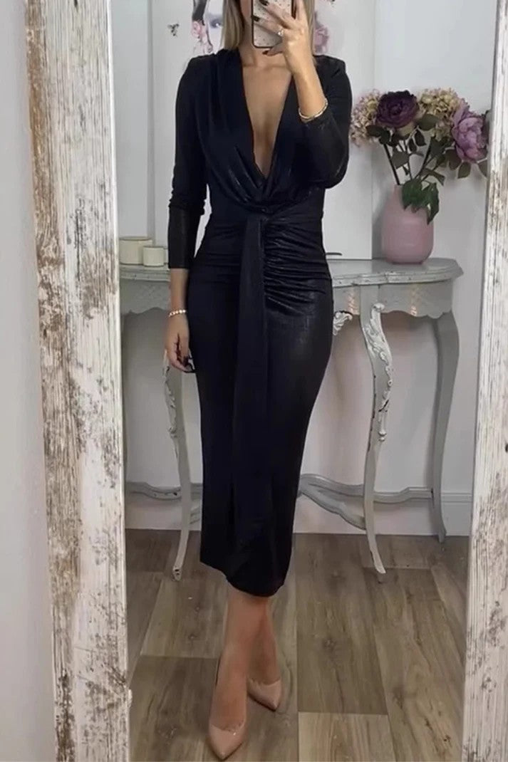 Dame elegant midi-kjole med dyb V-halsudskæring og skinnende materiale Stilla