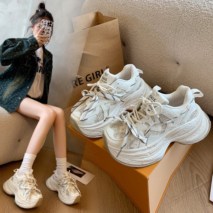 Dame Chunky Sneakers i moderne design med åndbart mesh-overflade Stilla