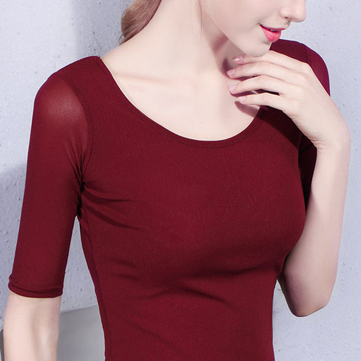 Dame T-shirt med elegant rund halsudskæring og fine, transparente ærmer Stilla