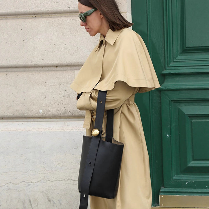Dame trendy trenchcoat med bred oversize snit og aftagelig hætte Stilla