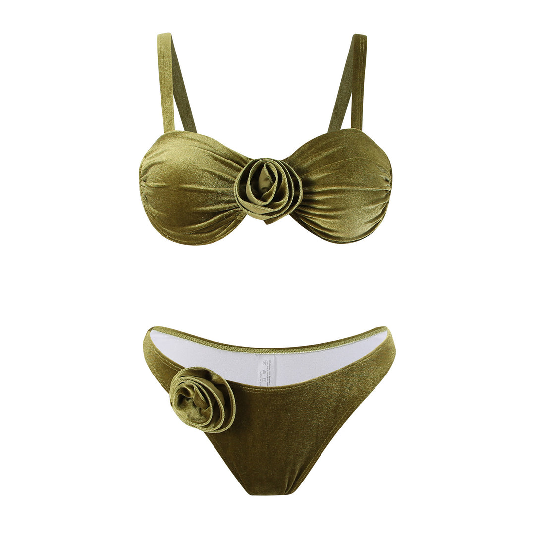 Dame bikinisæt med floral accent og elegant fløjl kant Stilla