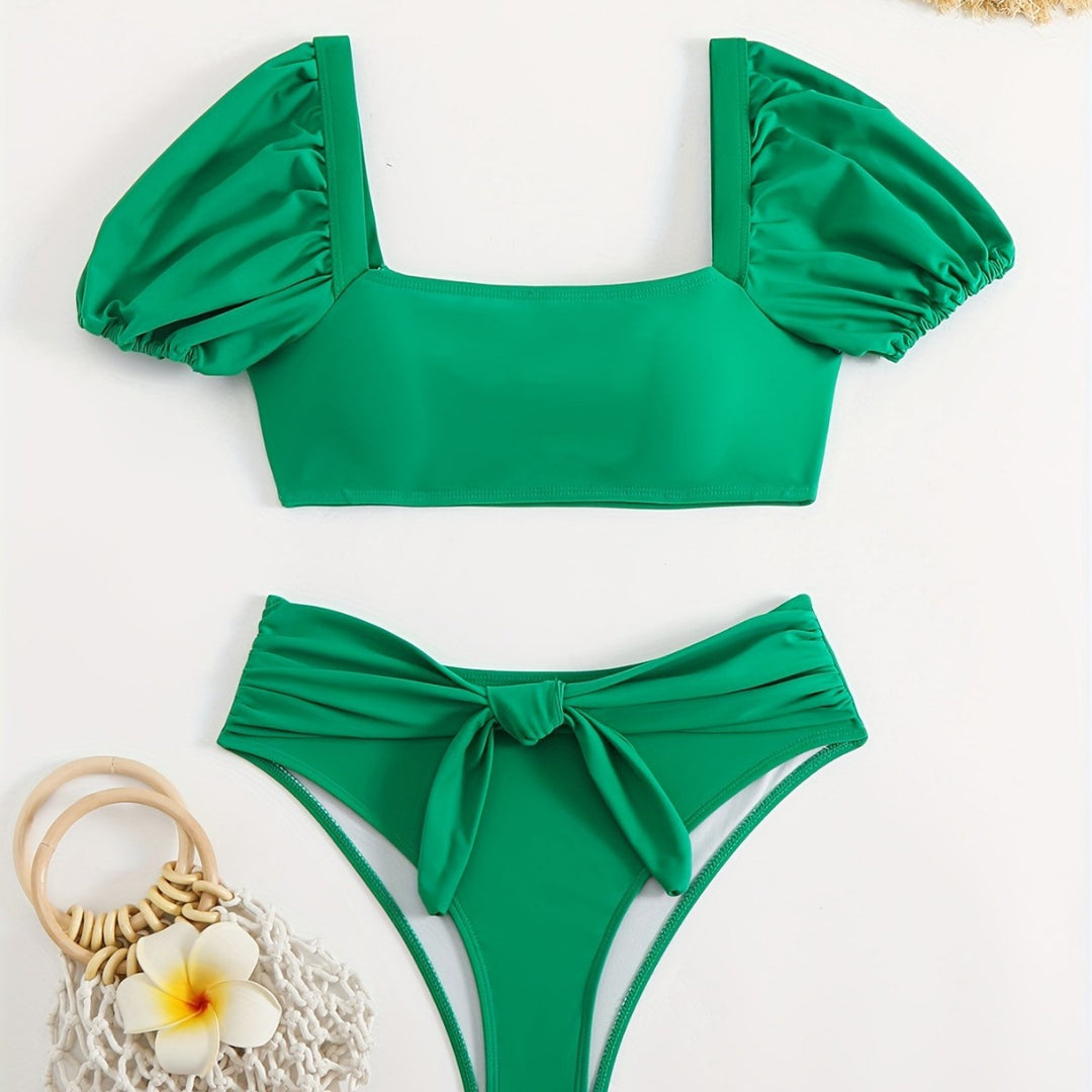 Dame bikini-sæt med pufærmer og innovativt knudedesign Stilla