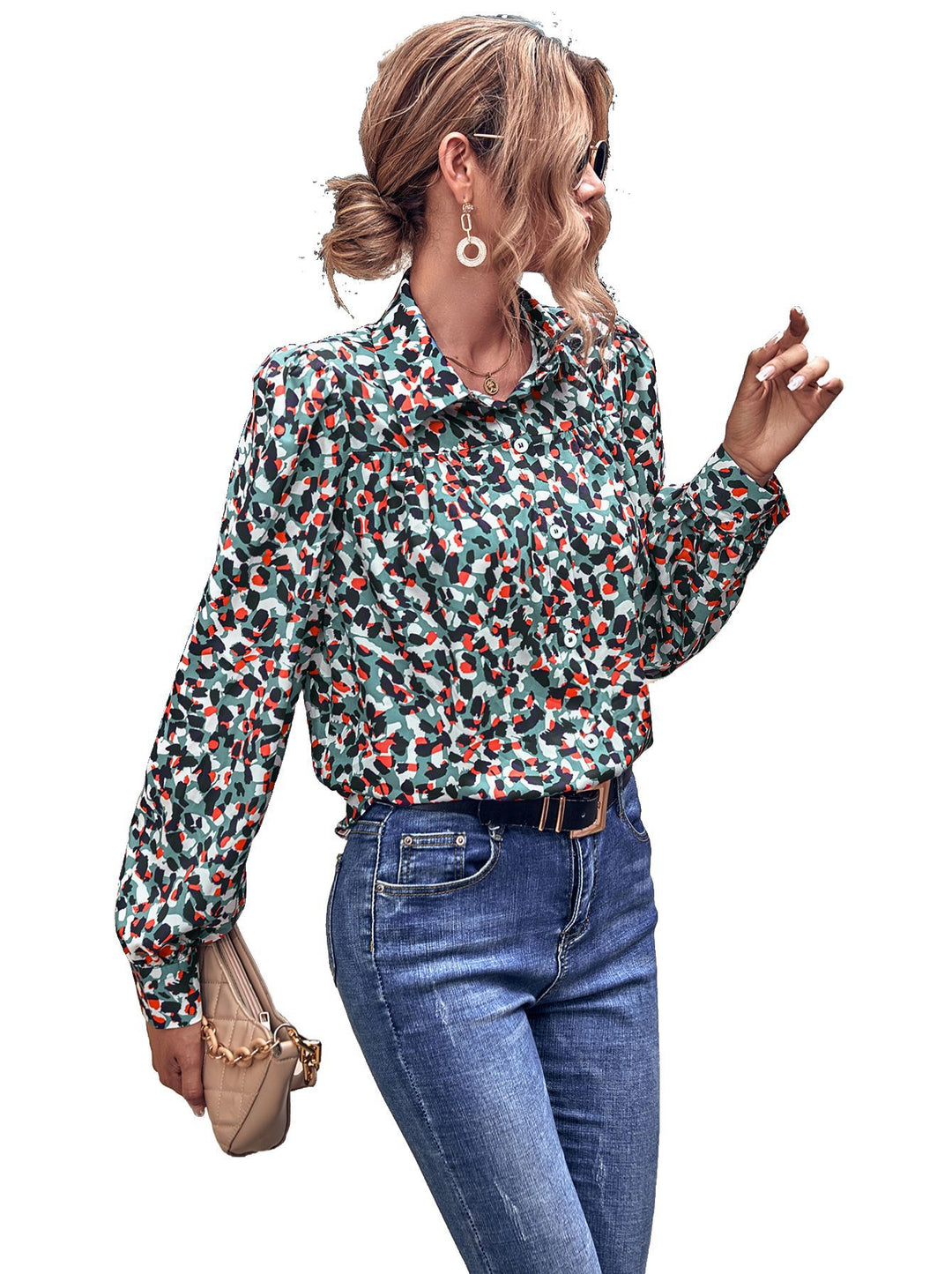 Kvinders bluse med blomsterprint og fashionable puffærmer Stilla