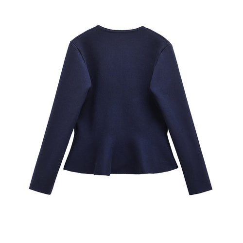 Femme figursyet Cardigan med dekorative knapdetaljer Stilla