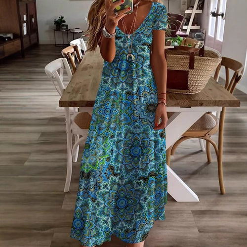 Dame Sommermaxikjole med blomsterprint og feminint snit Stilla