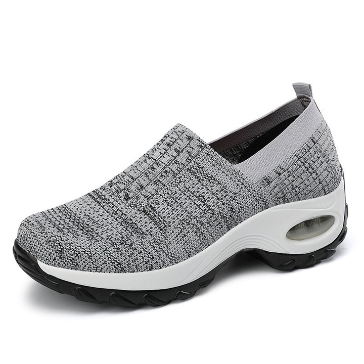 Dame Lettere Slip-On Sneakers med åndbart mesh-overmateriale og støddæmpende sål Stilla
