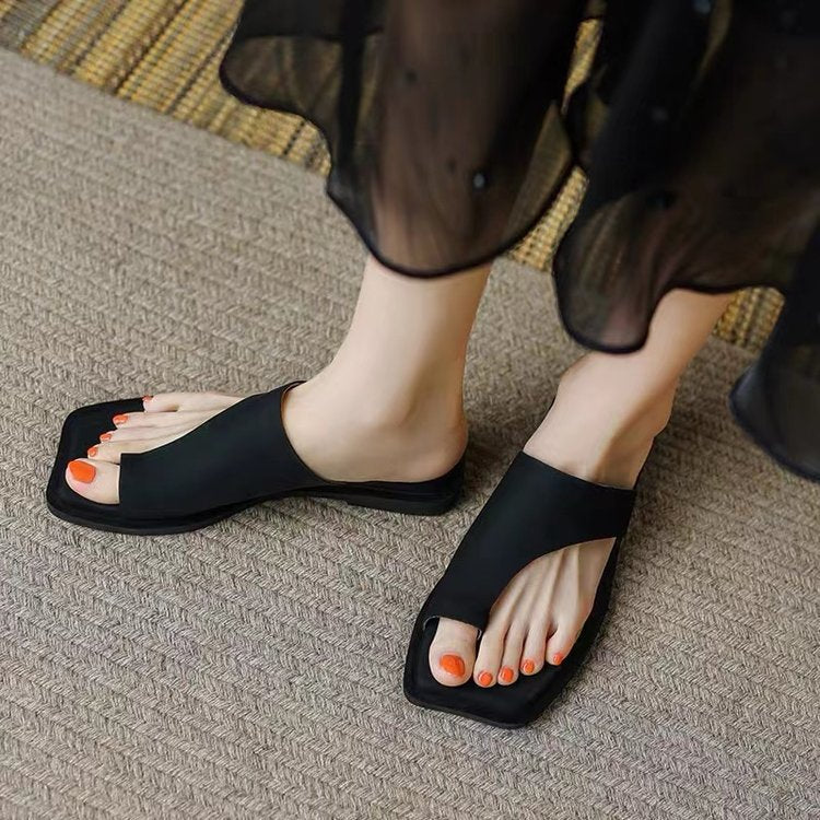 Dame modische flade sandaler med elegant rem-design og skridsikker sål Stilla