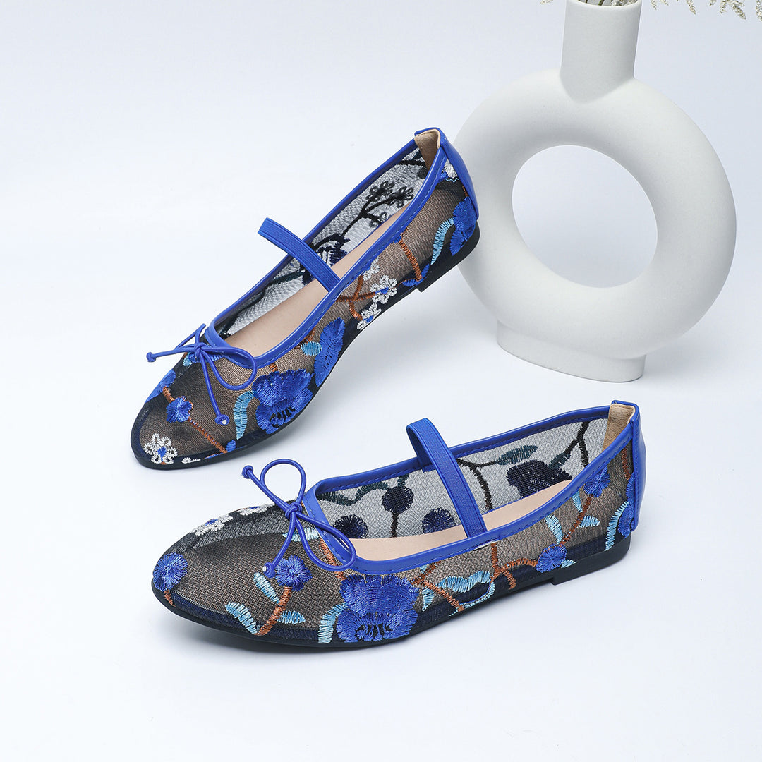 Dame ballerina med kunstnerisk broderi Stilla