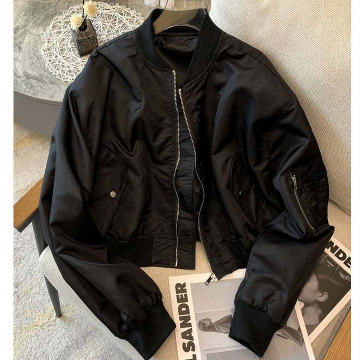 Kvinders fashionable bomberjakke med praktiske lommer Stilla