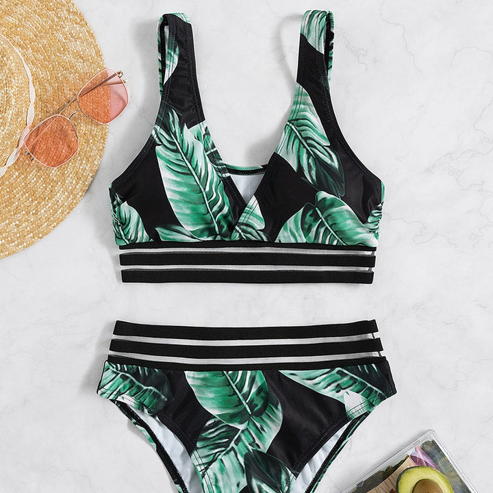Dame bikini sæt med V-hals og sporty design Stilla