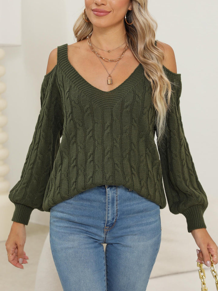 Dame strikpullover med dyb V-hals og afslappet off-shoulder-design Stilla