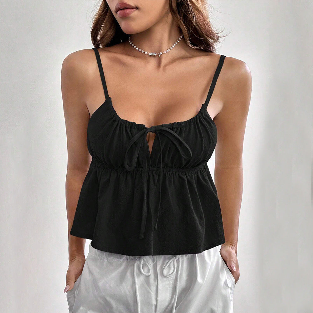 Kvinders crop top med løs pasform og dekorativ snøre detalje Stilla