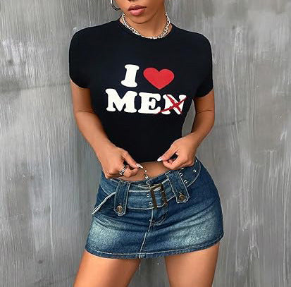 Dame Crop-T-shirt med inspirerende statementtryk Skovae