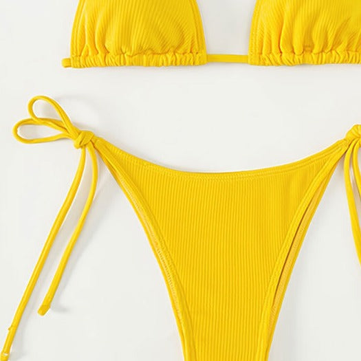 Dame Triangel-Bikini-Sæt med justerbare stropper og elegant ribdesigne Stilla