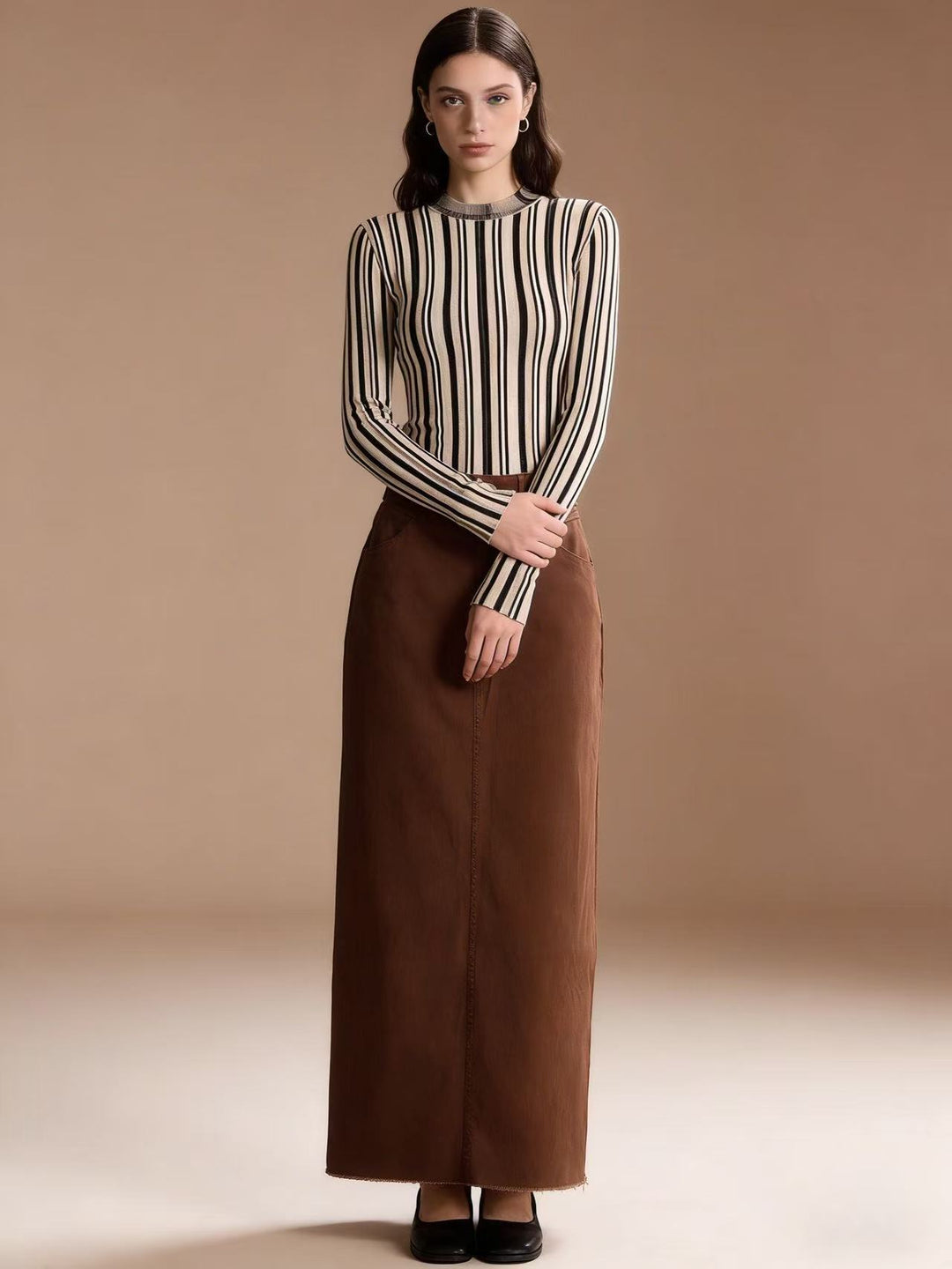 Dame maxiskørt i moderne snit med frynset detaljer Skovae