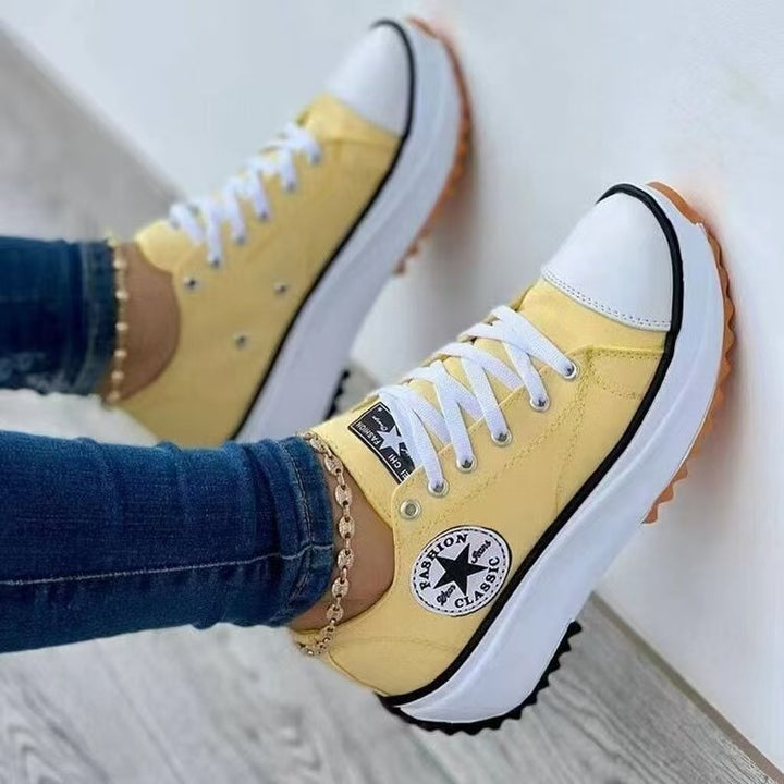 Dame Sneakers med lysaccenter og skridsikre såler Stilla