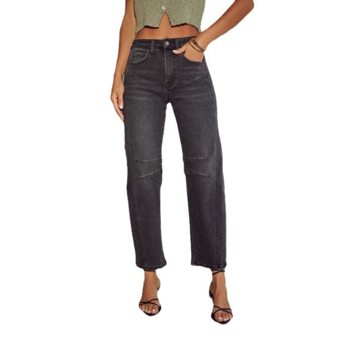 Damejeans med bred skåret ben og moderne design Stilla