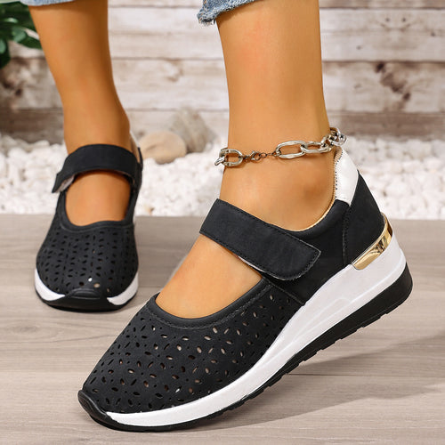 Dame komfortable sneakers med åndbar perforering og justerbar velcro-lukning Stilla