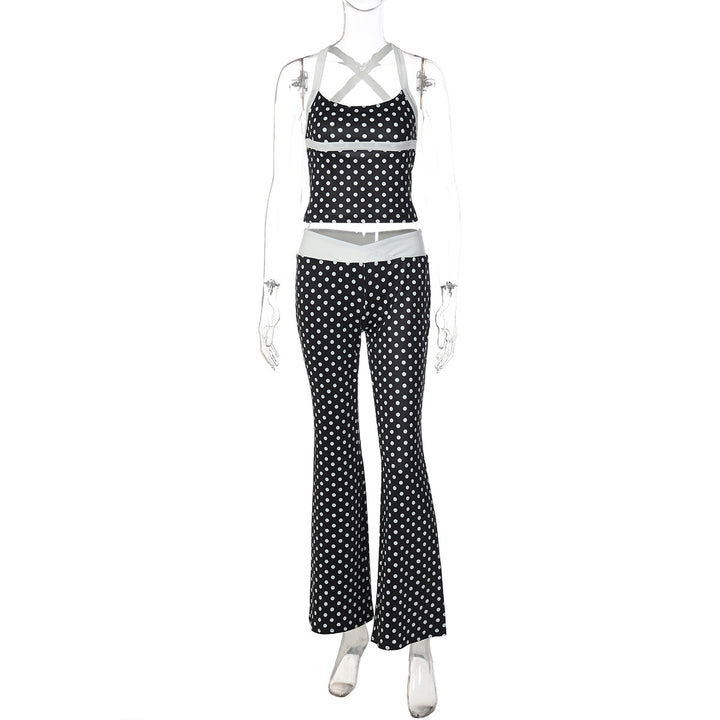 Dame pletteret sportdragt med cropped top og flared bukser Skovae