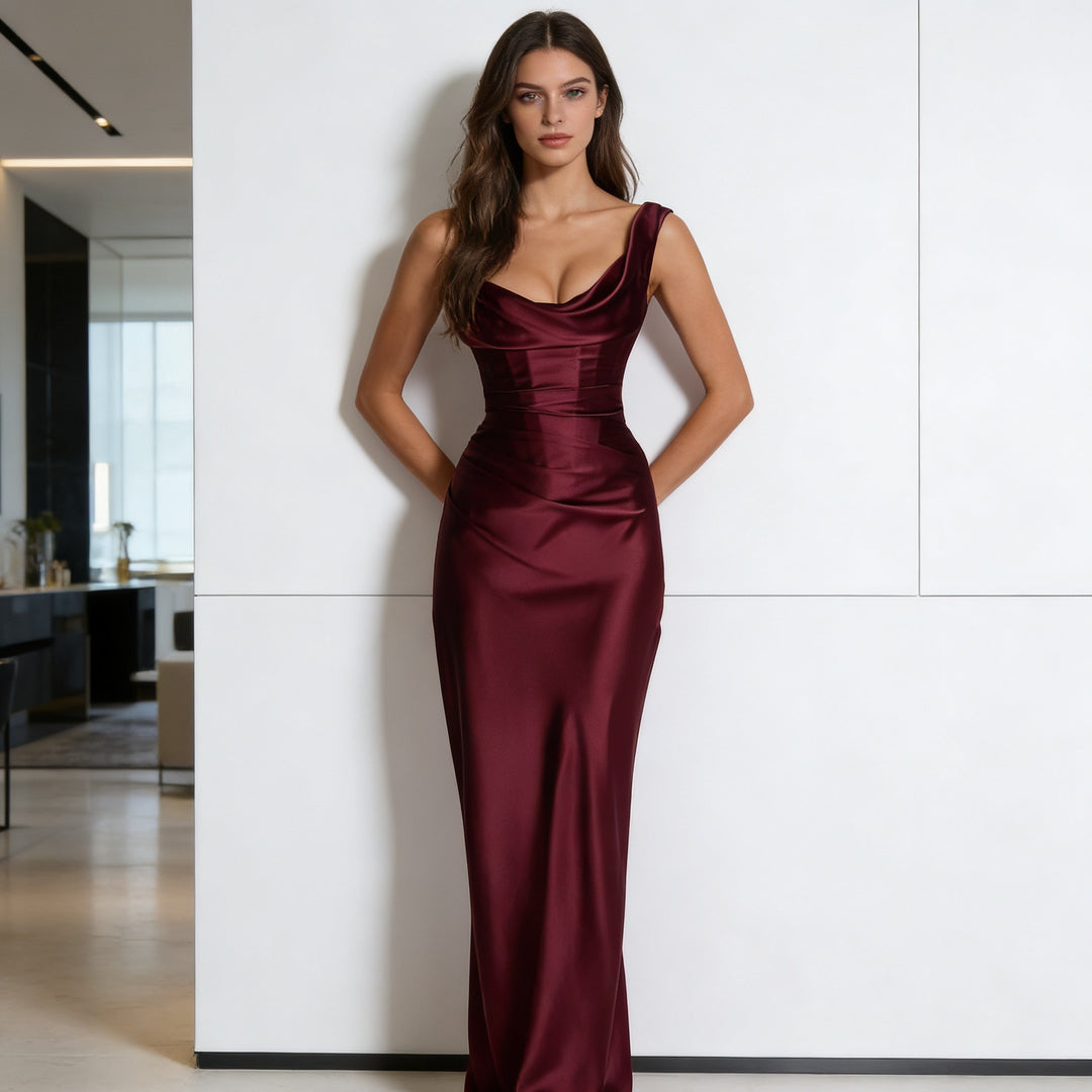 Dame Elegant aftenkjole med luksuriøst draperingsdetalje og tætsiddende snit Skovae