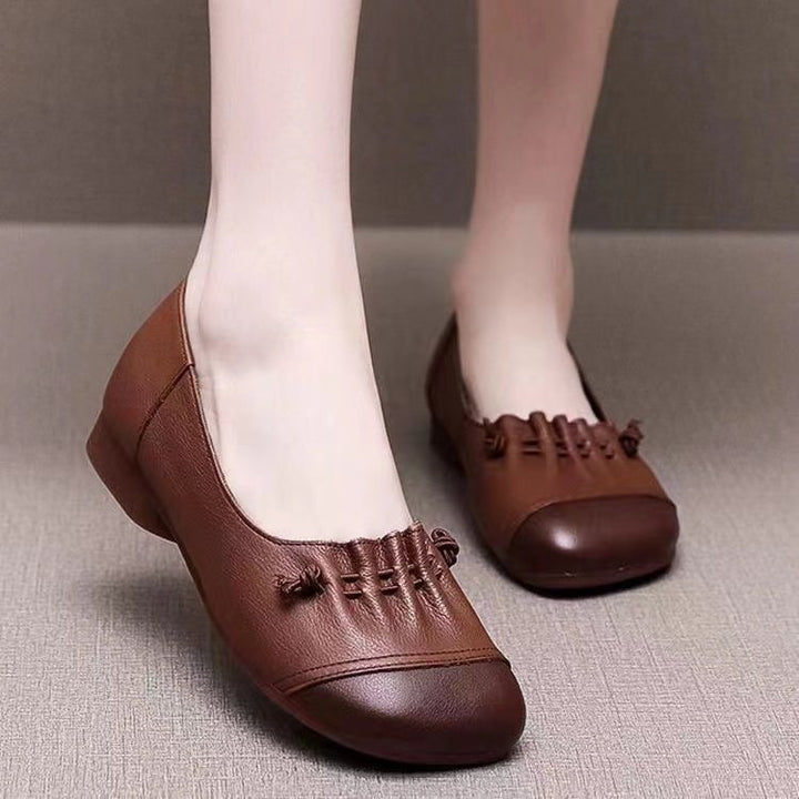 Dame Ballerinas med modefoldedetalje og behagelig sål Stilla