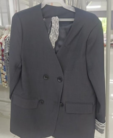 Damer Elegant Dobbeltbrystet Blazer med Spidsdetaljer og Kunstneriske Knapdetaljer Stilla
