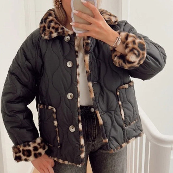 Dame Kunstpelsjakke med mode leopardmønster og komfortabel pasform Stilla
