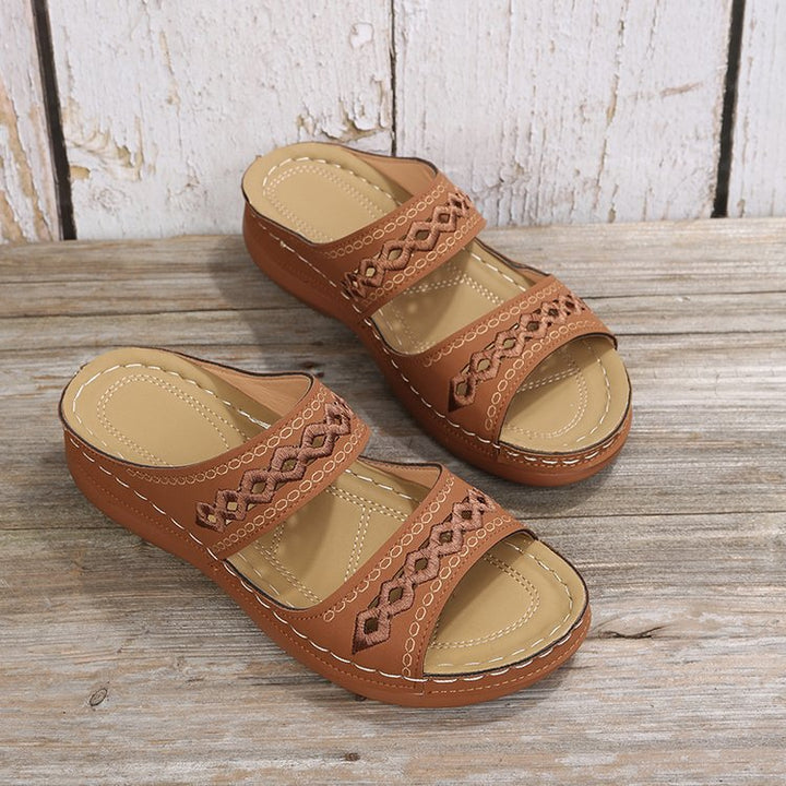 Dame komfort-sandaler med brede remme og ergonomisk fodseng Stilla