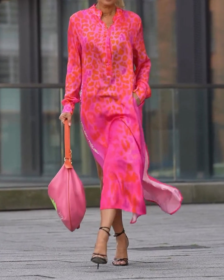 Dame Hemdbluskjole lavet af let chiffon med trendy leopardmønster Stilla