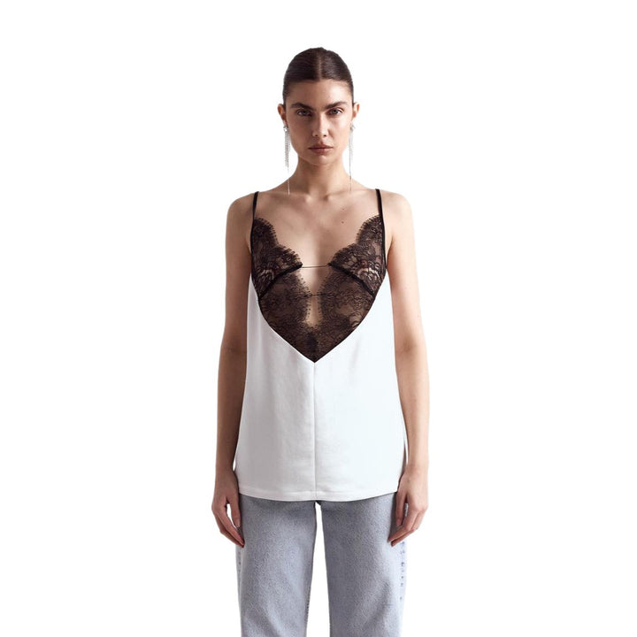 Kvindernes elegante bluse med blonder Stilla