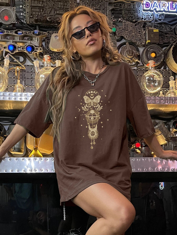 Dame casual T-shirt med kreativt naturmotiv og oversized snit Stilla