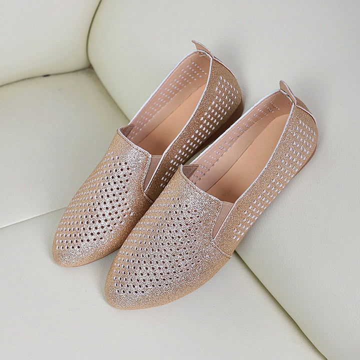 Dame elegante slippers med glitrende overflade og åndbare perforeringer Stilla