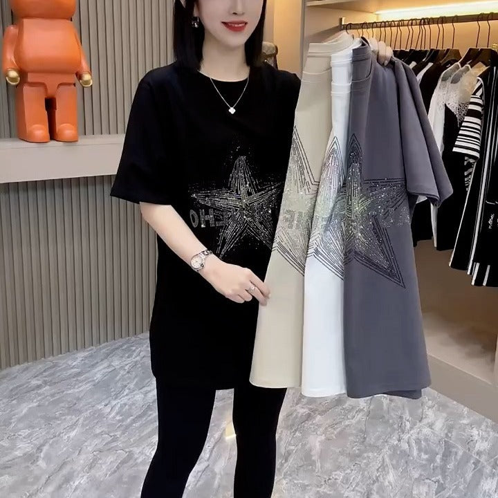 Dame T-shirt med glitrende stjernemotiv og afslappet oversized-snit Stilla