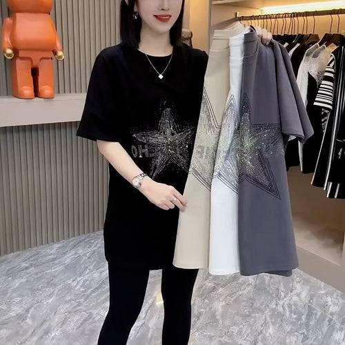 Dame T-shirt med glitrende stjernemotiv og afslappet oversized-snit Stilla