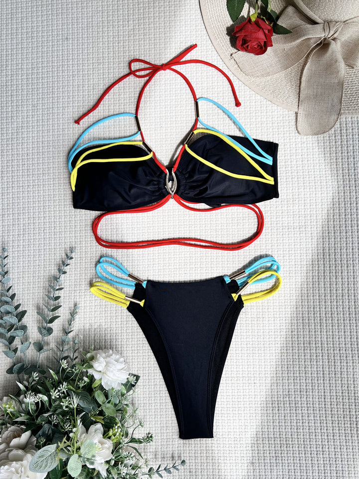 Dame Højskåret bikini med innovativ snøredesign Skovae