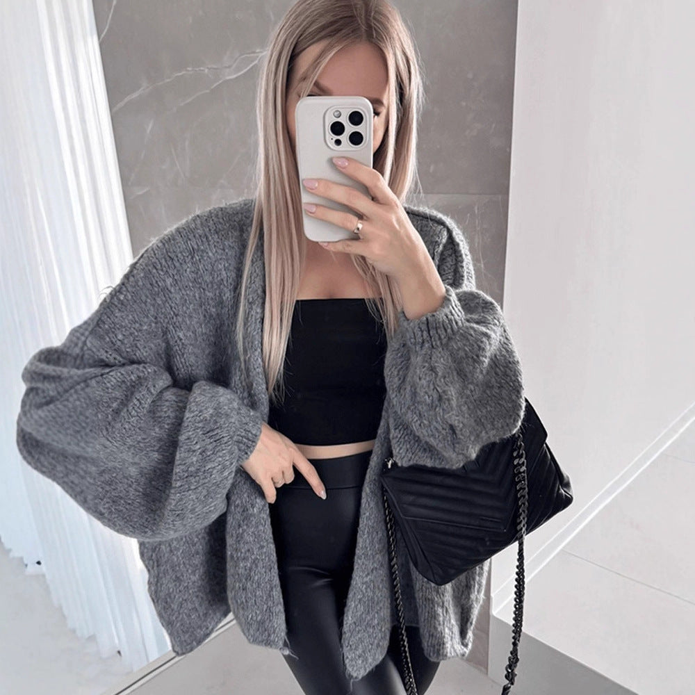 Dame afslappet strikket cardigan med oversized pasform og voluminøse ærmer Stilla