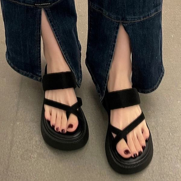 Dame Plateau-sandaletter med justerbare remme og moderigtigt design Stilla