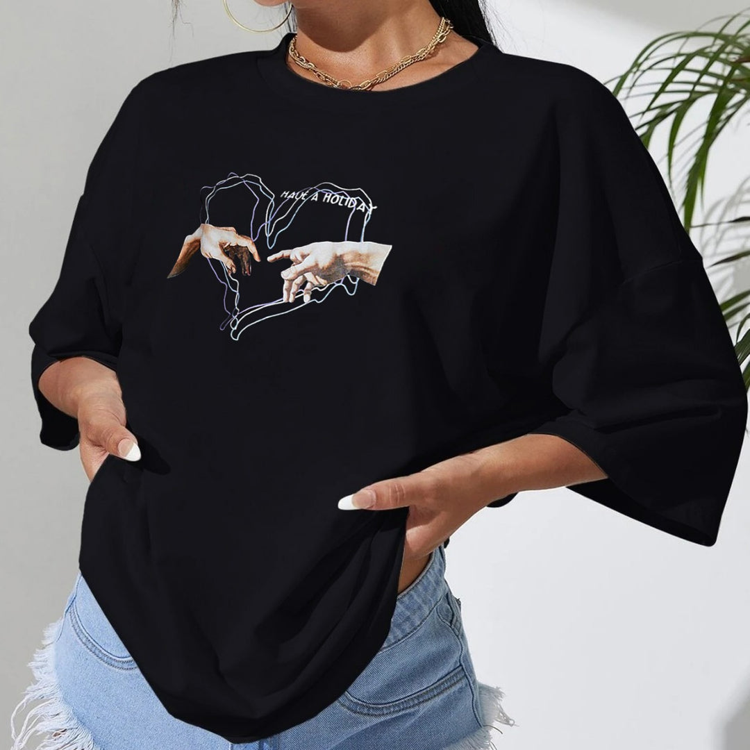 Dame afslappet T-shirt med kreativ håndmotiv og oversized snit Stilla
