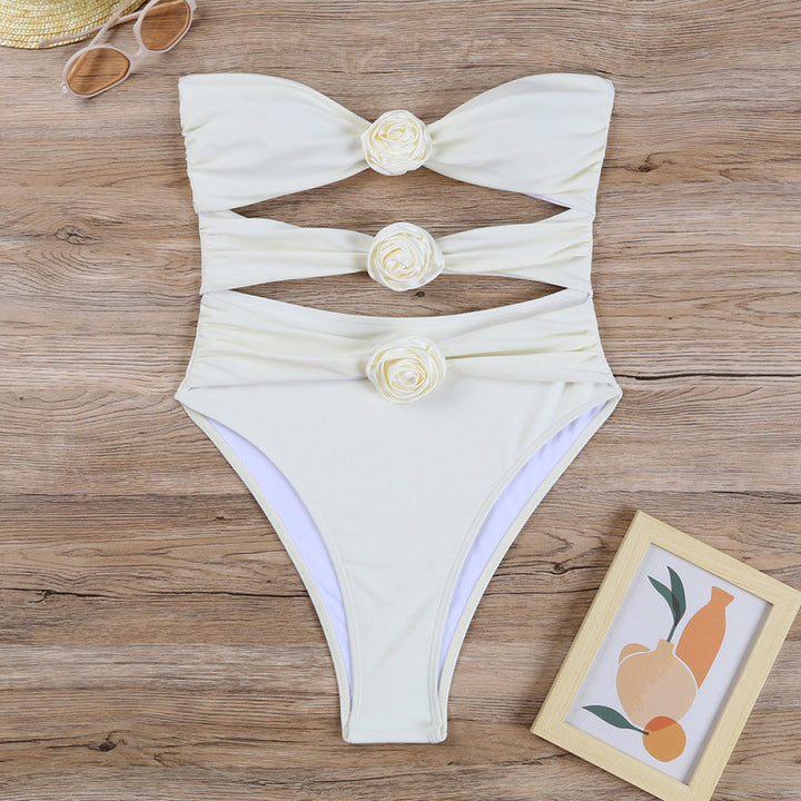 Dame Cut-Out Eintpiece Badedragt med blomsterdetalje Skovae