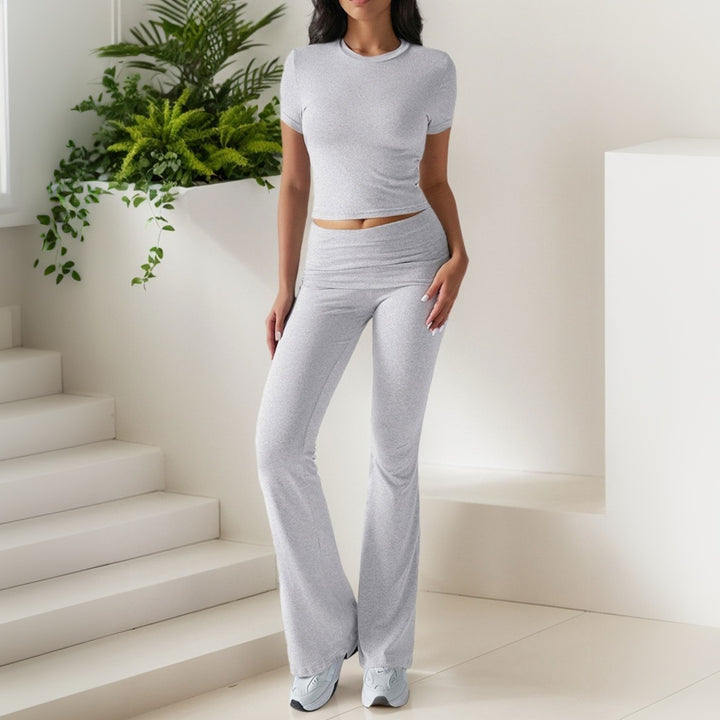Kvinders sporty sæt med tætsiddende top og flagrende leggings Stilla