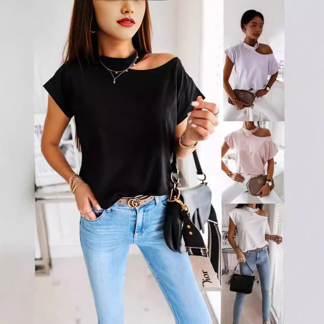 Dame Off-Shoulder T-shirt med moderne snit og komfortable ærmer Skovae