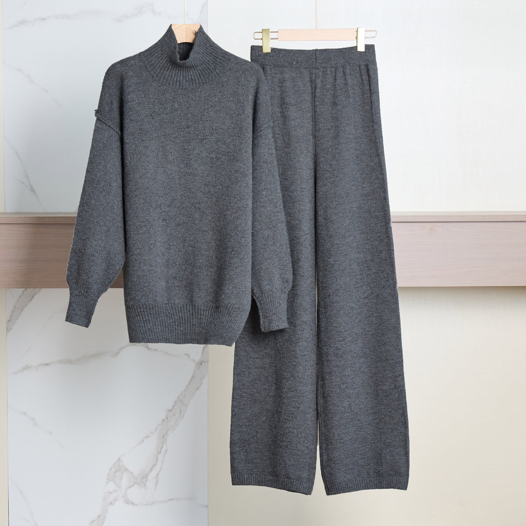 Kvinders cozy loungewear sæt lavet af blød strik Stilla